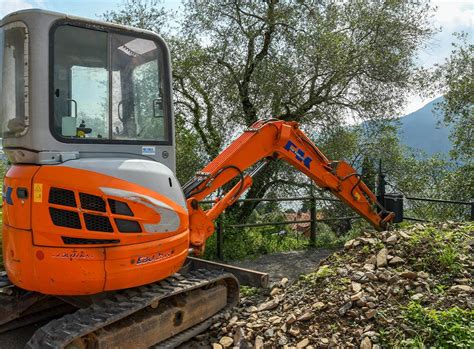 hiring a mini digger cost|digger hire price per day.